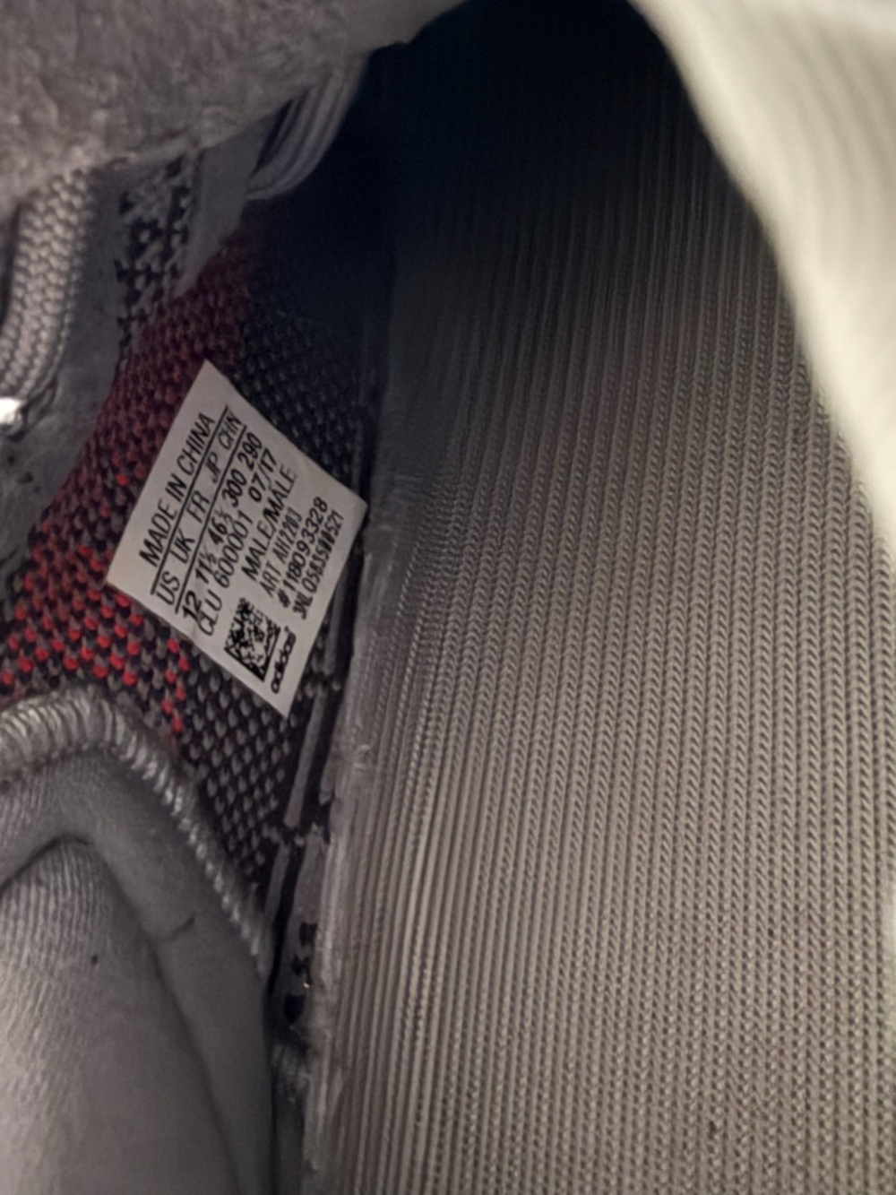 Adidas Yeezy 350 Beluga - Picture 2 of 5